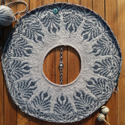 Art Deko Sweater | kunstvolles Muster aus Pinta von Pascuali