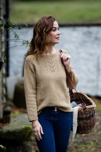 Sweter Harvest | delikatne warkocze z Elements DK od Eriu