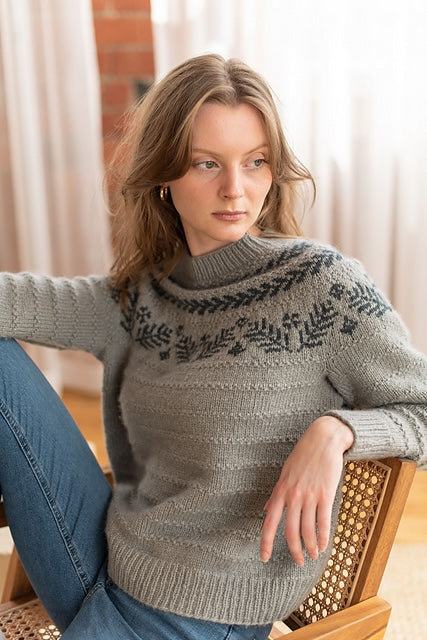 Dream Sweater | dezent weihnachtliches Muster aus Bio Shetland von BC Garn