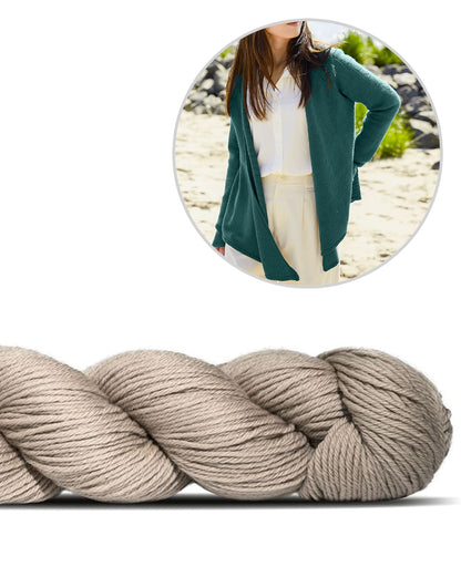 Kanshoku Cardigan | afslappet båret åben i Cheeky Merino Joy fra Rosy Green Wool