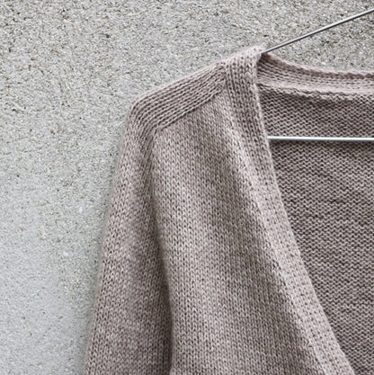 Knitting for Olive, Late Summer Wrap, Garnpaket, Oatmeal/linen, Detail