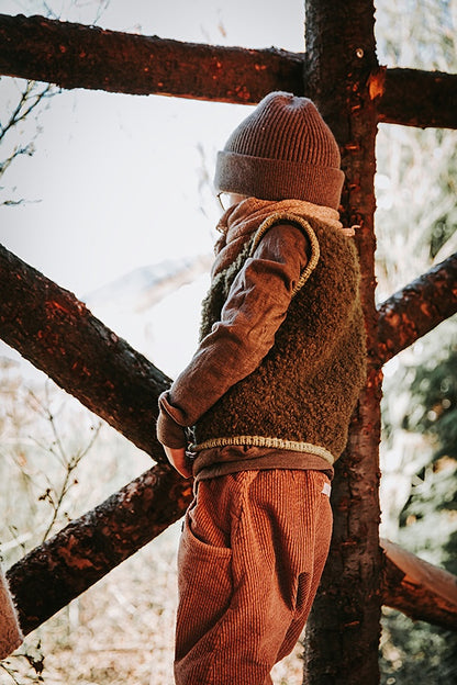 Mellow Vest Kids | super douillette en Teddy Dear de Gepard et Brisa de BC Garn