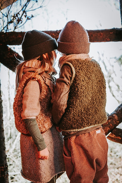Mellow Vest Kids | super douillette en Teddy Dear de Gepard et Brisa de BC Garn