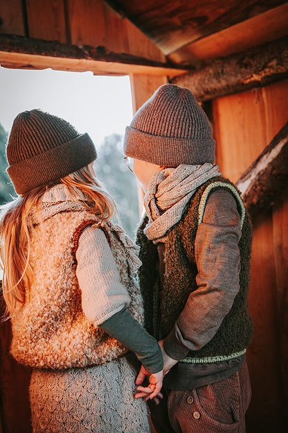 Mellow Vest Kids | super douillette en Teddy Dear de Gepard et Brisa de BC Garn
