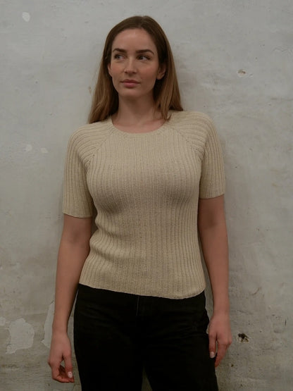 Rib Tee | feminines Shirt aus Merino von Knitting for Olive