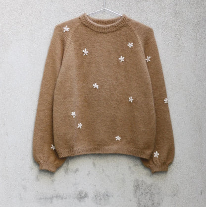 Daisy Sweater | süße Blüten aus Merino, Soft Silk Mohair und Pure Silk von Knitting for Olive