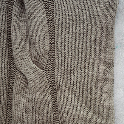 Top tressé en V | Tresse délicate en pure soie de Knitting for Olive