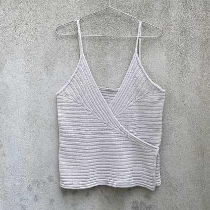 Yoko Top | Wickeltop mit Pure Silk von Knitting for Olive