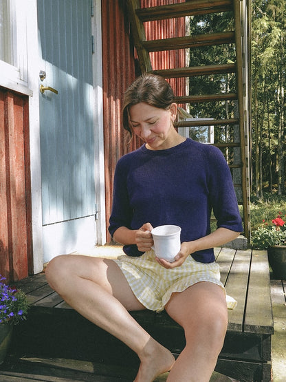 Vanilla Chilla Tee Light | lightweight basic shirt made from Tynn Line by Sandnes Garn