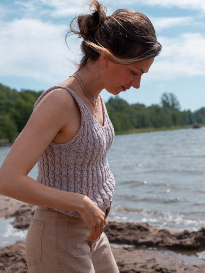 Kutovakika Wavy Babe Top mit Tynn Line von Sandnes Garn 3