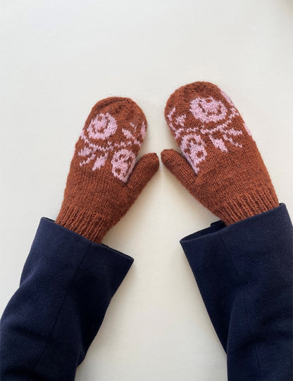 Rosie Mittens | vintage pattern from Tynn Peer Gynt and Tynn Silk Mohair by Sandnes Garn