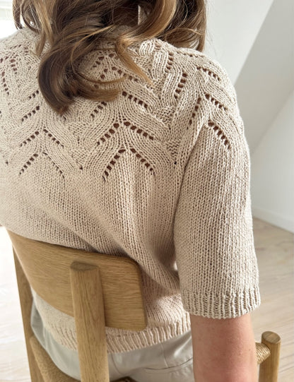 Tulipan Tee | delicate blossoms made from Line by Sandnes Garn
