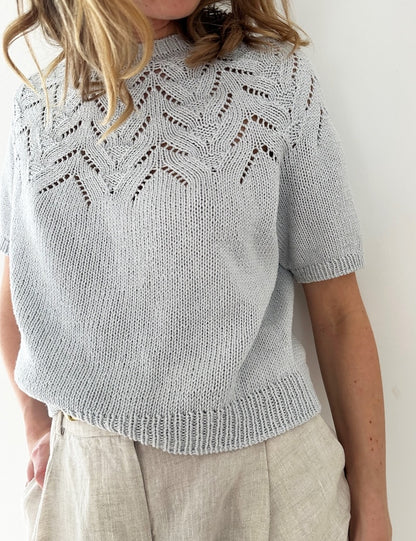 Tulipan Tee | delicate blossoms made from Line by Sandnes Garn