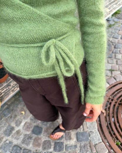 Lucy Wrap | drömsk omlottjacka i Le Petit Silk & Mohair från Biches & Bûches
