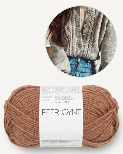 Le cardigan Sascha | fines torsades en Peer Gynt de Sandnes Garn