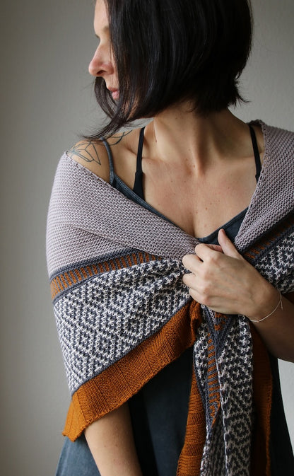 Kanelitähti | unelmoiva kuvio Rosy Green Woolin Cheeky Merino Joy -langasta