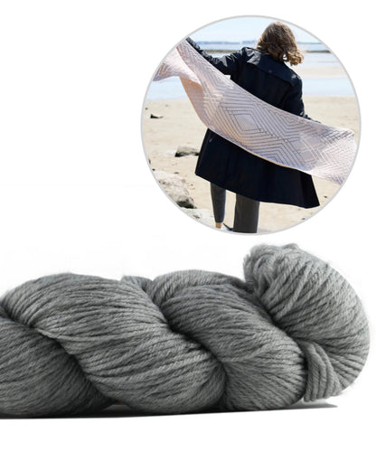 Tuch Miran | léger et spontané en Cheeky Merino Joy de Rosy Green Wool