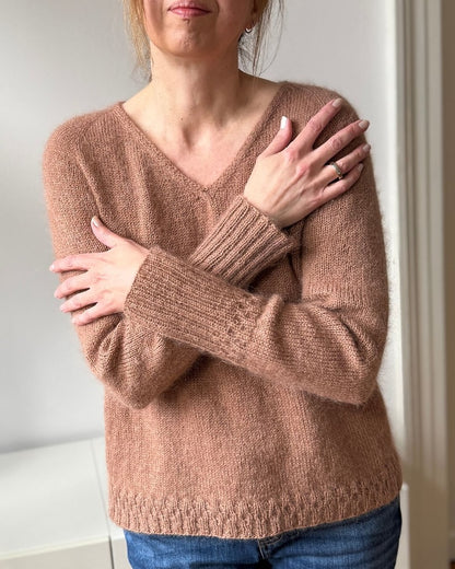 Momo Sweater | détails délicats aux poignets avec Sunday et Tynn Silk Mohair de Sandnes Garn