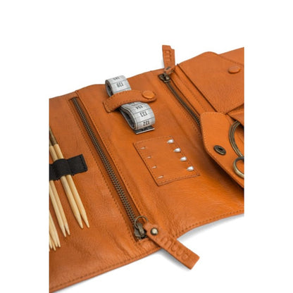 Jackie Nadeletui | for needles and essential accessories