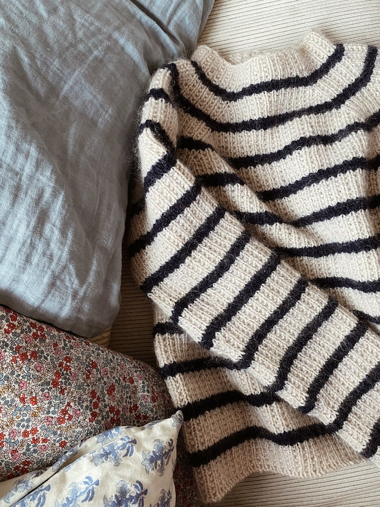 My Favourite Things Knitwear Sweater No. 12 mit Merino und Soft Silk Mohair von Knitting for Olive 3