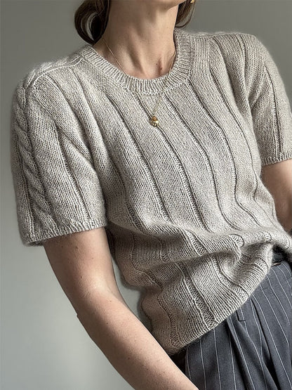 Braidy Loop Tee | bezaubernde Schulter mit Zopfmuster aus Cotton Merino und Soft Silk Mohair von Knitting for Olive