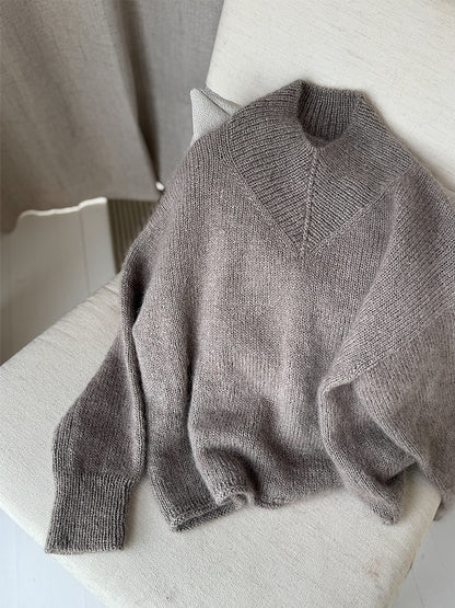 High V Loop Sweater | lässiger oversize Pullover aus Merino und Soft Silk Mohair von Other Loops