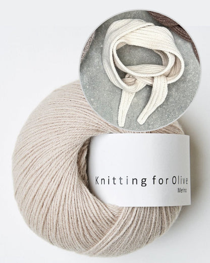 Alex Scarf - klein | bezaubernd schlichtes Mini Tuch mit Merino von Knitting for Olive