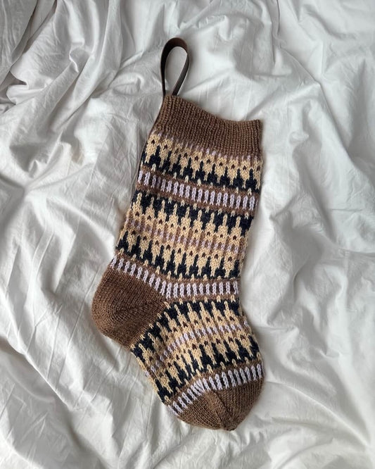 Chaussette de Noël Celeste | avec un joli motif norvégien en Peer Gynt de Sandnes Garn
