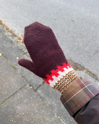 Cross Set | Motif contrasté en Double Sunday de Sandnes Garn