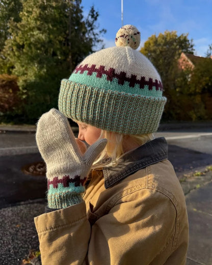 Cross Set | Motif contrasté en Double Sunday de Sandnes Garn