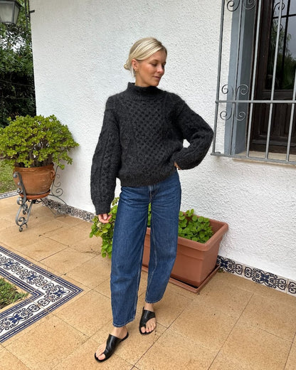 Dagmar Sweater | classic cable pattern from Peer Gynt and Alpakka Folgetrad