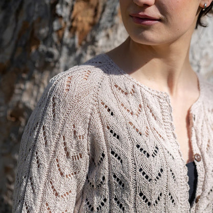 Light Drift Cardigan | point ajour léger du Népal de Pascuali