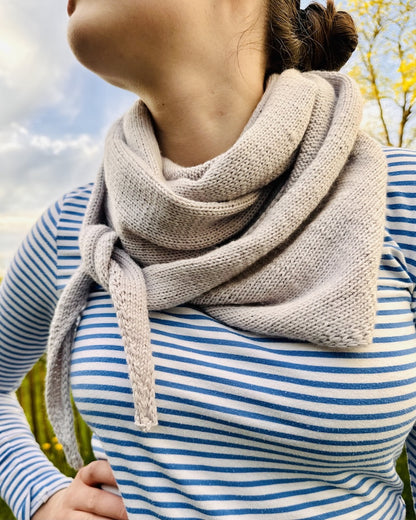 La couverture la plus simple du monde | souple et décontractée en Cheeky Merino Joy de Rosy Green Wool
