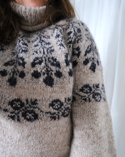 Chandail Blueberry | Motif de baies en Plötulopi et Tynn Silk Mohair