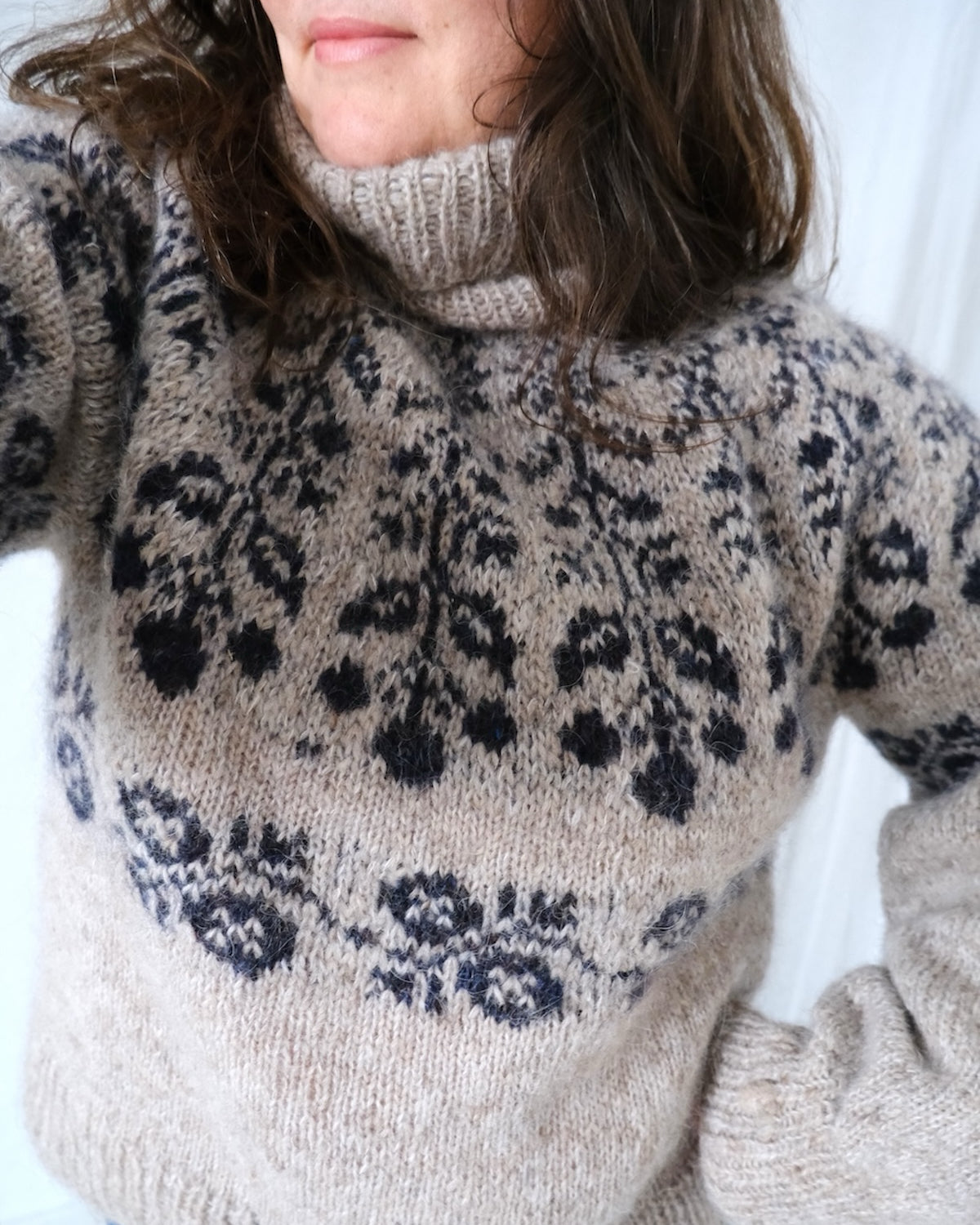 Chandail Blueberry | Motif de baies en Plötulopi et Tynn Silk Mohair