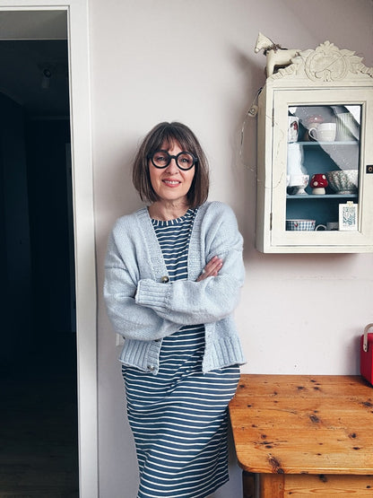 Gween Cardigan | classique, style club de lecture, en fil Peer Gynt de Sandnes Garn