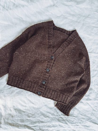 Gween Cardigan | classique, style club de lecture, en fil Peer Gynt de Sandnes Garn