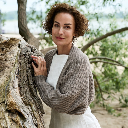 Open Horizon Bolero | super polyvalent, tricoté en Cheeky Merino Joy de Rosy Green Wool