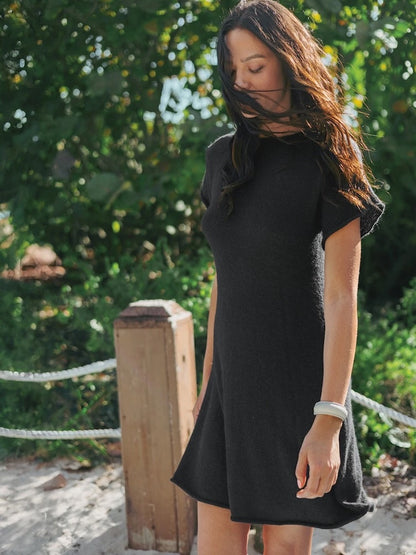 Robe Milly | sobriété en alpaga et soie luxueux de Sandnes Garn