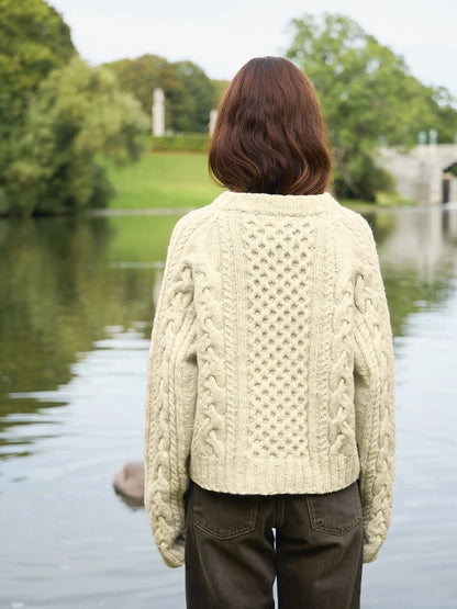 Wilbur Cable Sweater | Timeless cable pattern from Atlas by Sandnes Garn