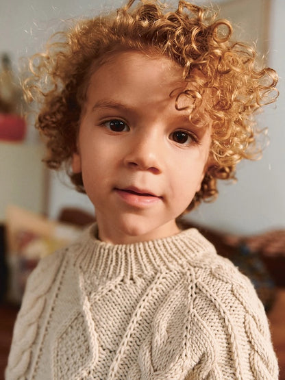 Nilo Sweater Kids - Merino Wool | soft cable pattern made of merino wool from Sandnes Garn
