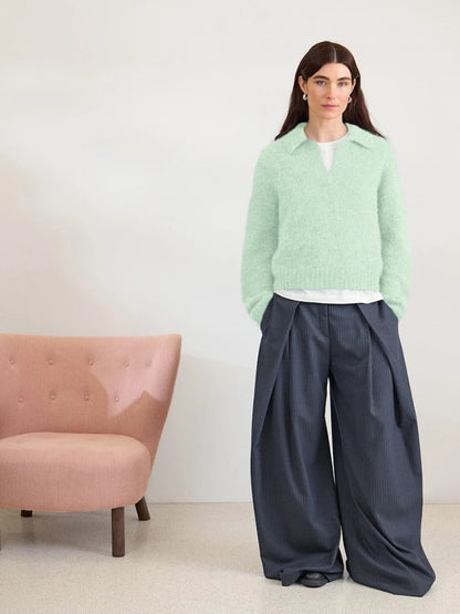 Aria Sweater | pull fin avec col polo en fil Folgetrad Alpakka et Tynn Silk Mohair de Sandnes Garn