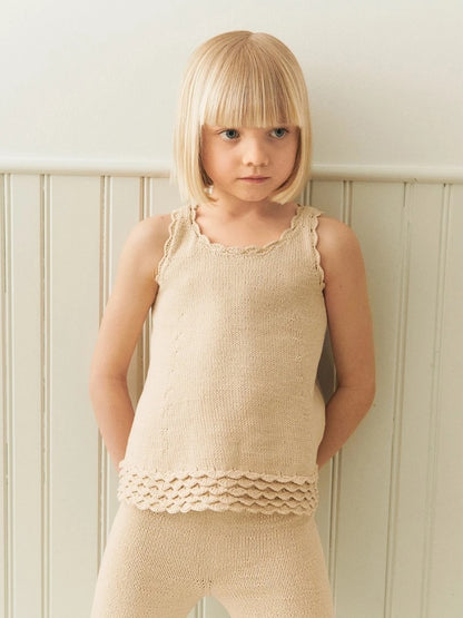 Roselyn Set Junior | fantastische Rüschen aus Mandarin Petit von Sandnes Garn