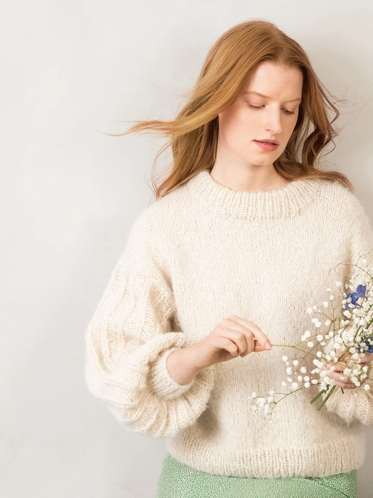 Elsa Pullover | einfacher Traumpullover aus Borstet Alpakka und Tynn Silk Mohair von Sandnes Garn