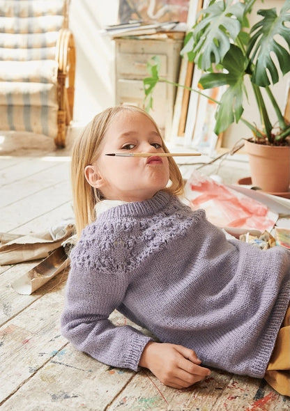 Leahs Lace Pattern Sweater Kids | with free instructions made from Smart by Sandnes Garn