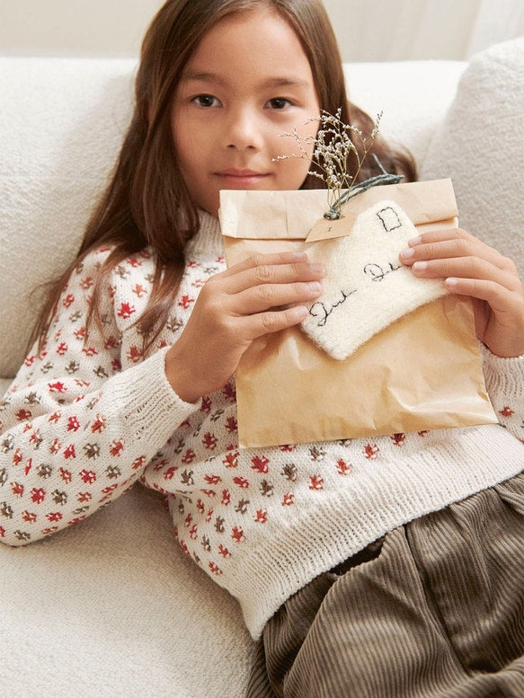Sandnes Magazin Tema 77, Fleur de Lis Sweater Kids, 5