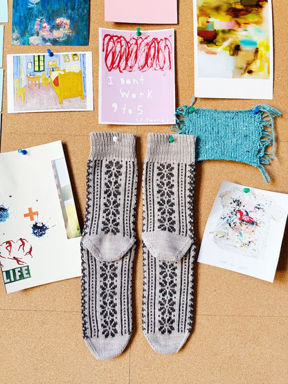 Apricity Socks | Lettre d'amour à l'hiver en 1 Class Cashmere de Mayflower Denmark