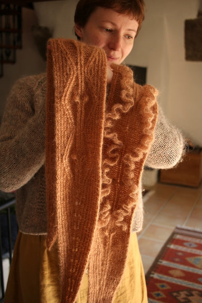 Parnassia-sjaal | zachte ruchesjaal van Le Gros en Le Petit Silk & Mohair van Biches & Bûches