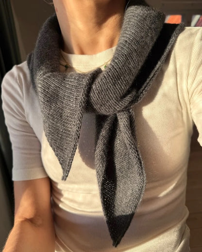 Bufanda Uma | pañuelo delicado y sencillo de cachemira de Classic Cashmere de Cardiff