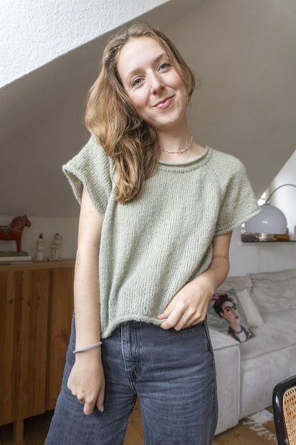 Community KAL Shirt | ultra-light shirt made from Cassandra by Mayflower Denmark